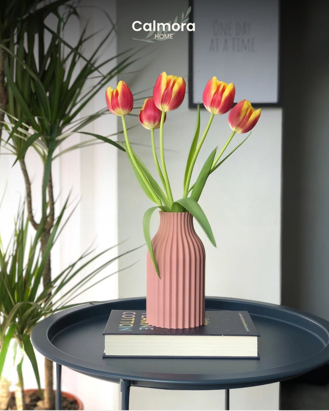 Calmora Tulip Curve Vase