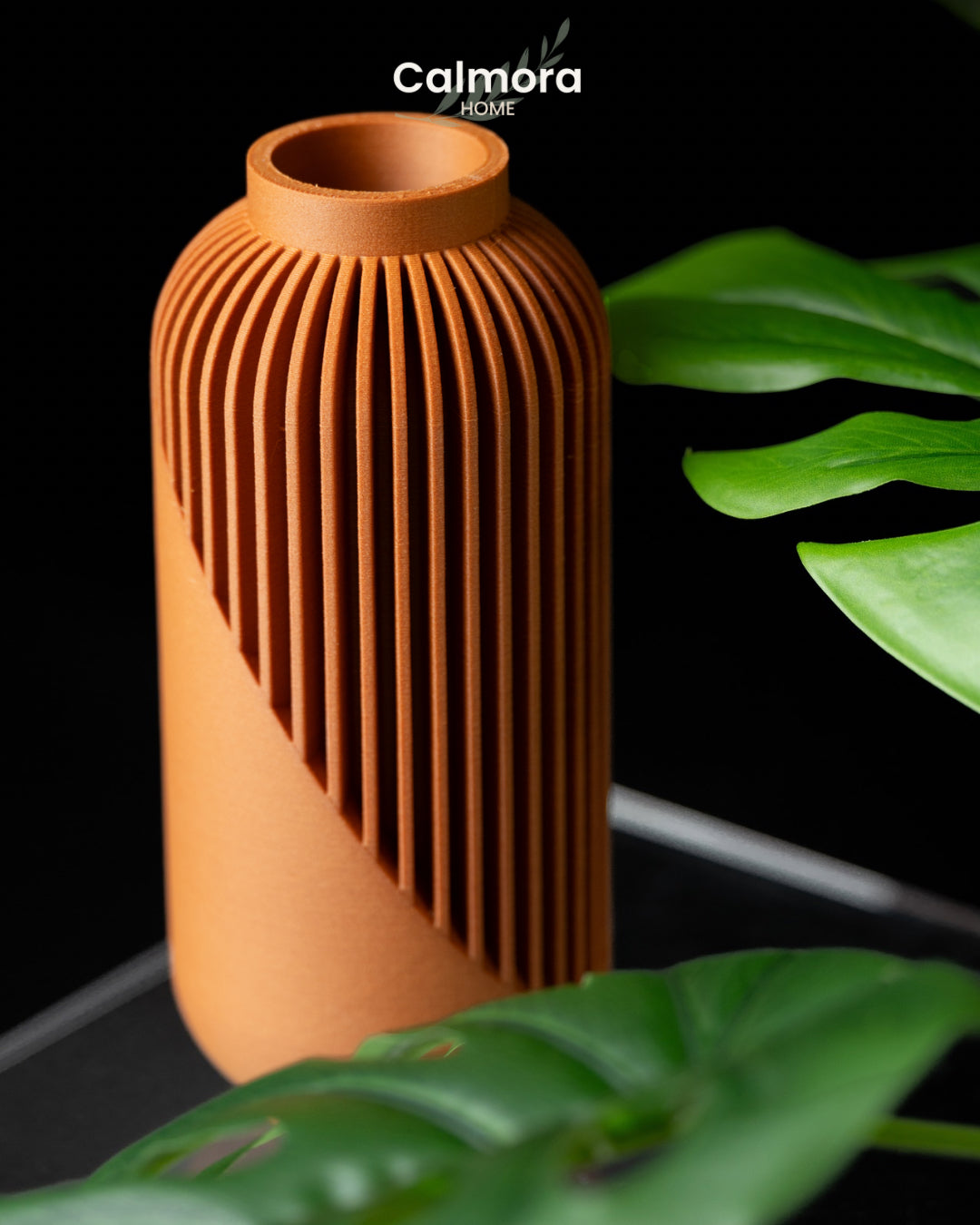 Calmora Diagonal Lines Vase